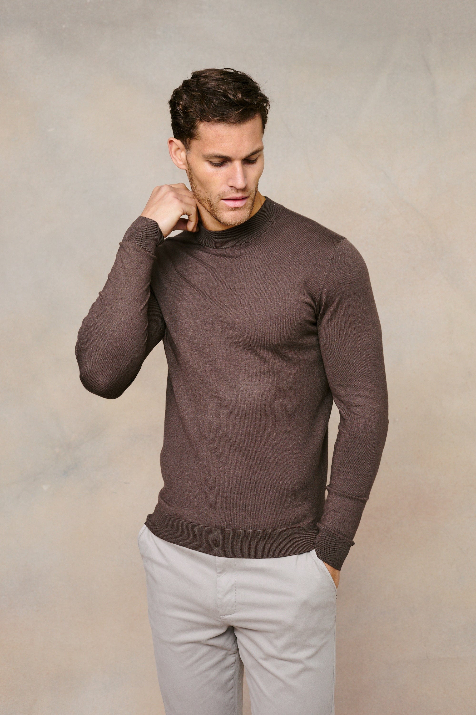 Brown Noah Lightweight Crew Neck Sweater