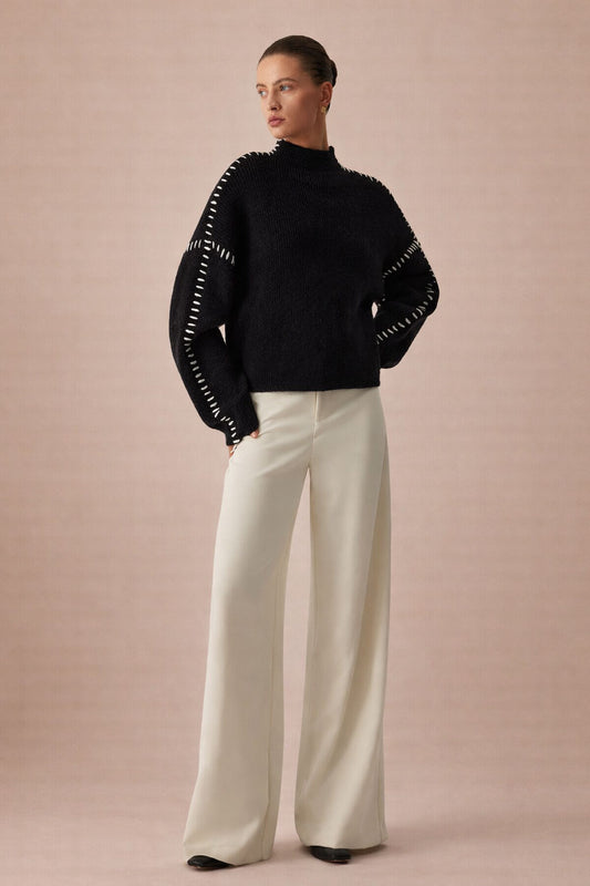 Alma Oversized Turtleneck Sweater - Cozy Knit