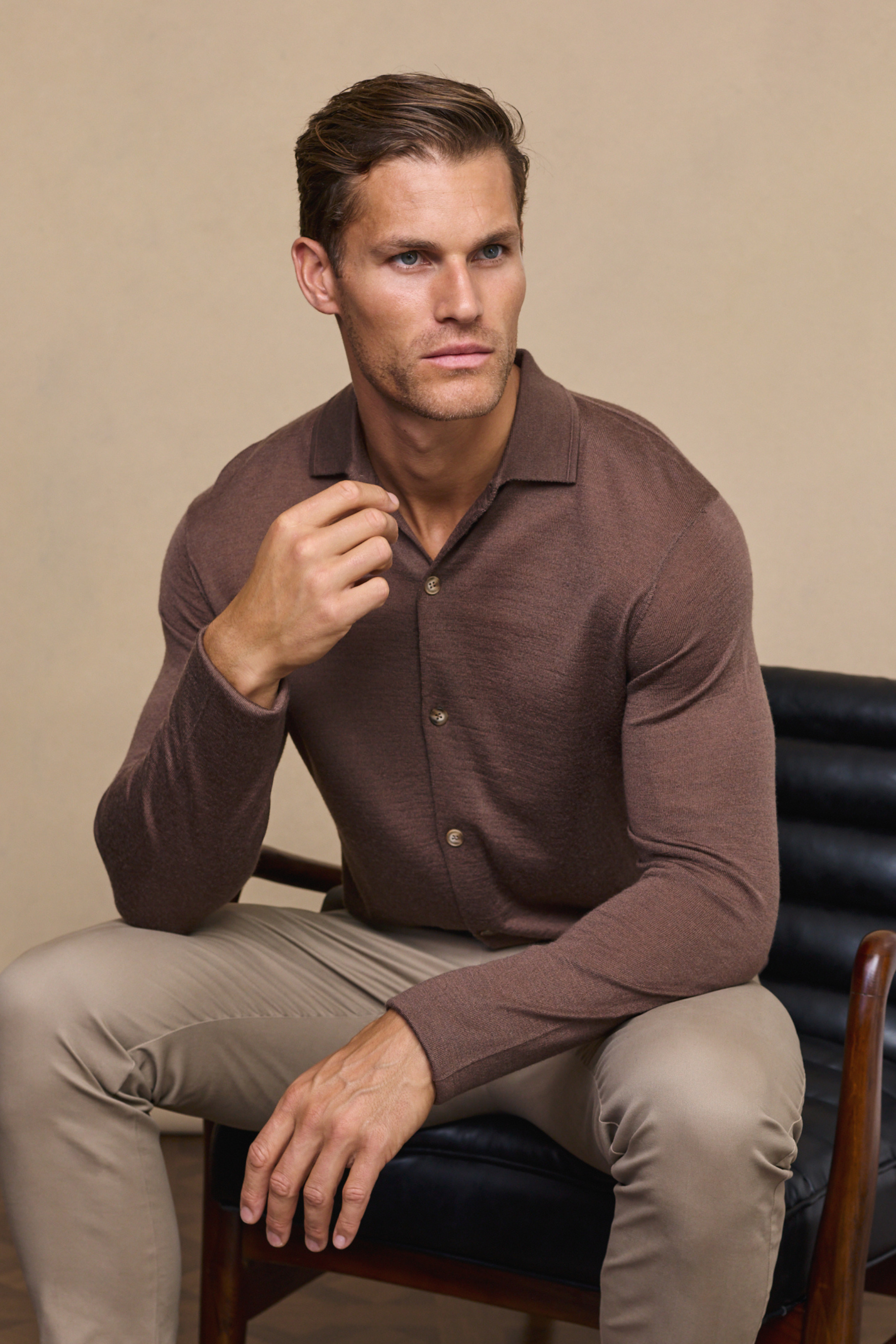 Mocha Edgar Fine Knit Shirt
